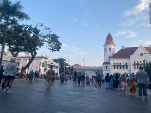 Jalan Kaki Menyusuri Kota Lama Surabaya, Menapak Jejak Sejarah di Jembatan Merah